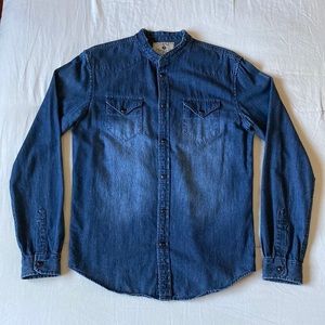 Men’s Button-Down Denim Shirt